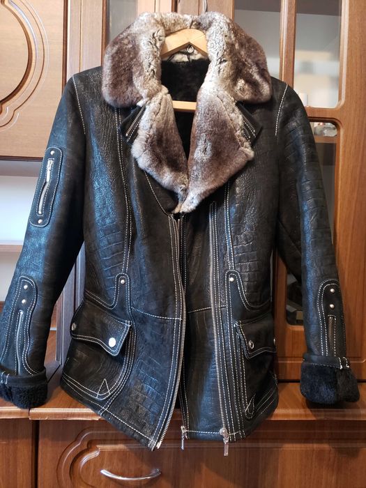 Женская дублёнка искуственная в отличном стстоянии