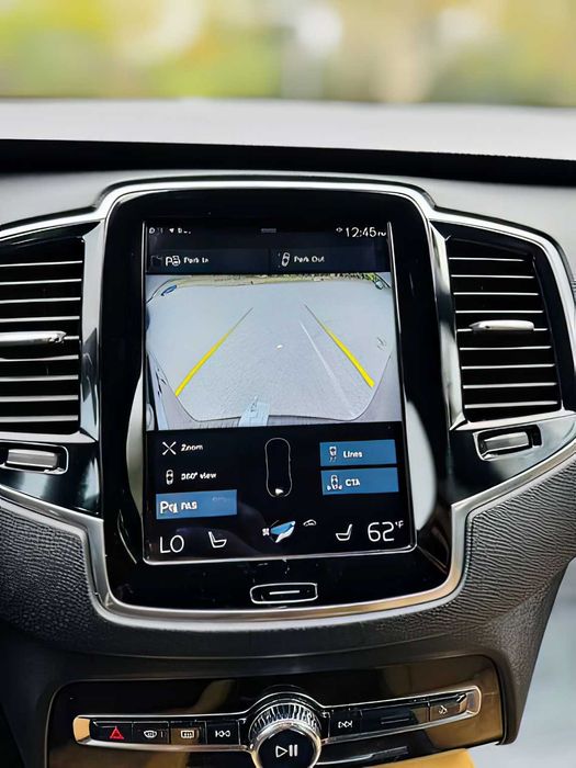 Volvo XC90      2018