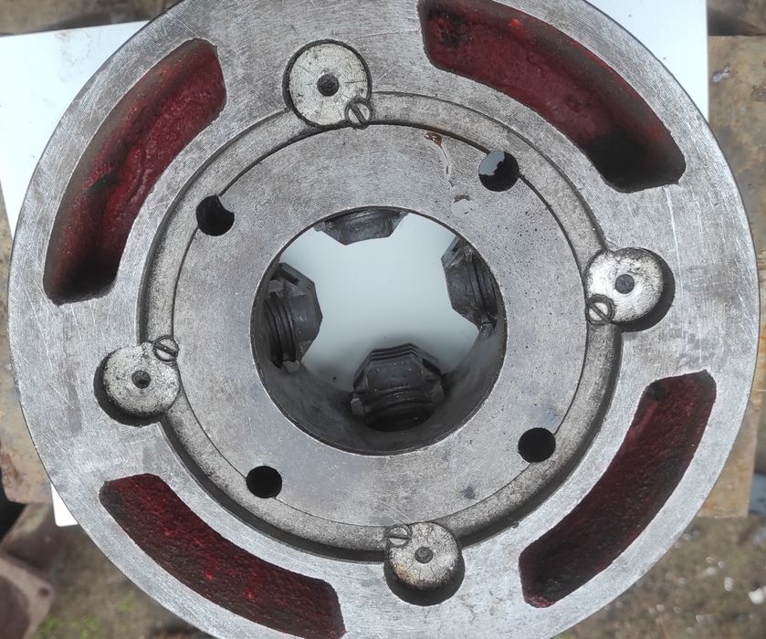 Токарний патрон 250