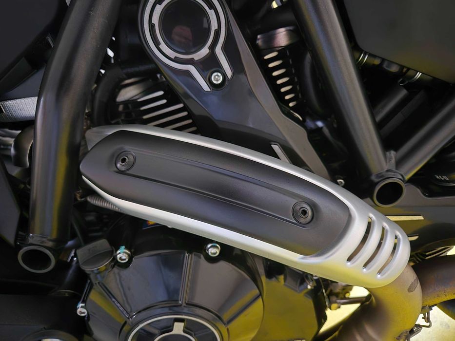 Ducati Scrambler 800 Icon - Como Nova
