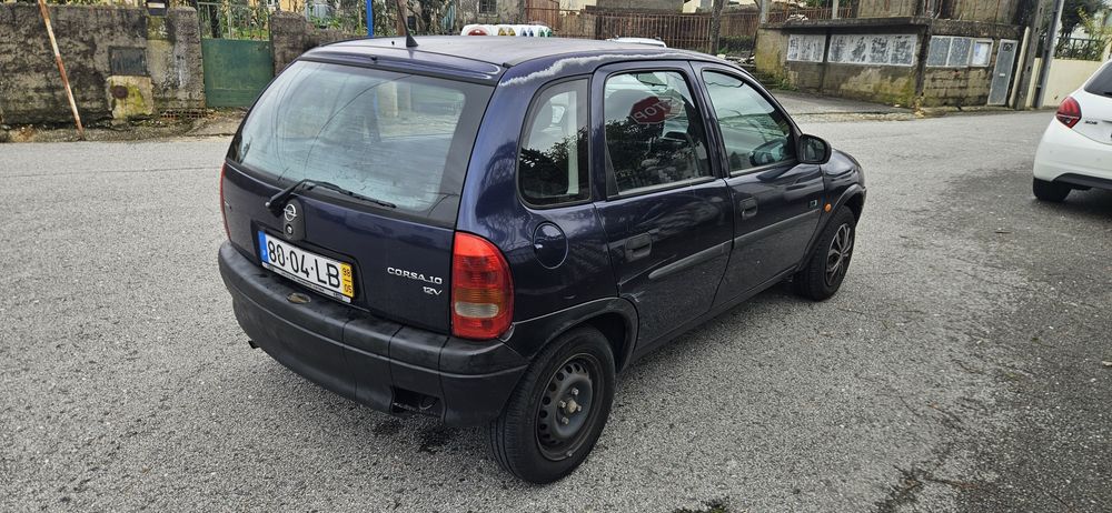 Opel  corsa B 1.0