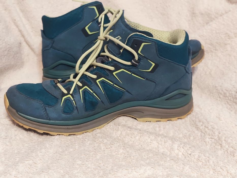 Buty trekkingowe LOWA