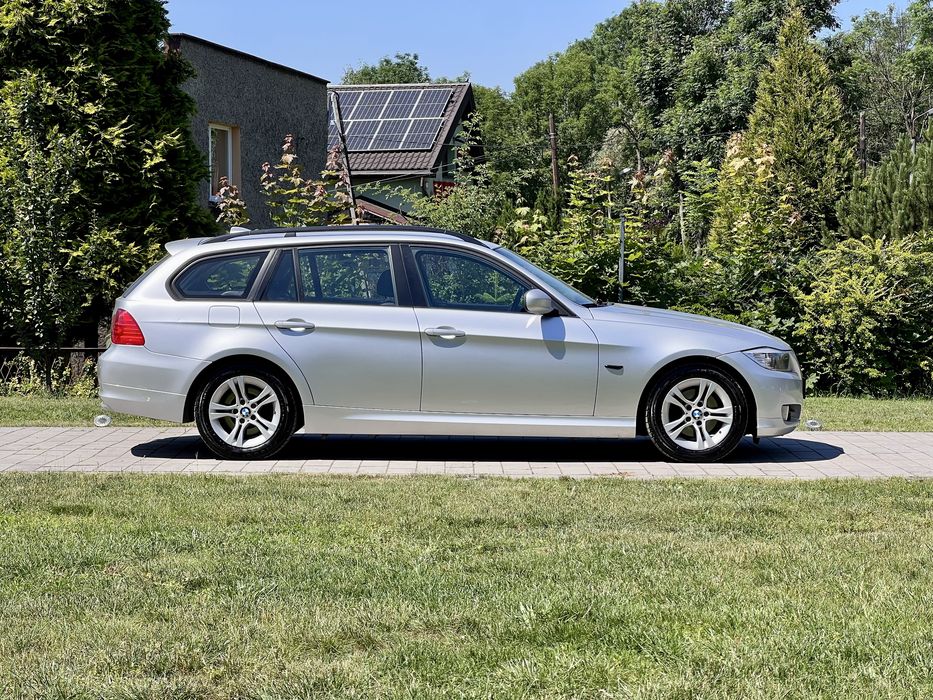 BMW 3 E91 Serwisowany, Navi, Czujniki, Bluetooth, Klima, Alufelgi, Zadbany