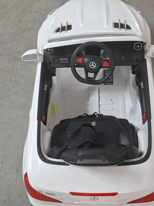 Carro eletrico de criança
