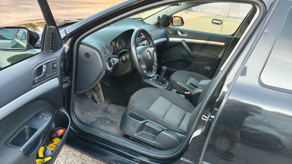 Skoda Octavia A5 1.9TDI (2007]