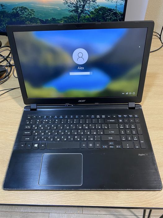 Ноутбук acer aspire v5-573g iCore 3