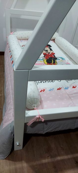 Cama de criança como nova