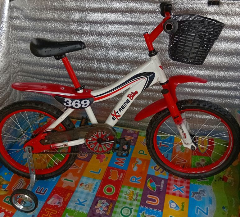 Продам детский велосипед Extreme Bike на 18 дюймов+колесики.