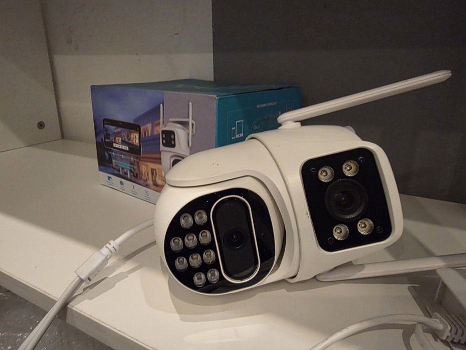 Kamera  Wifi dwa obiektywy śledzenie zoom