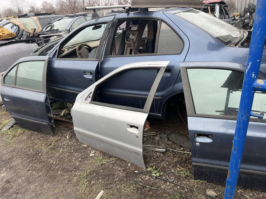 Разборка Samand , двери , железо