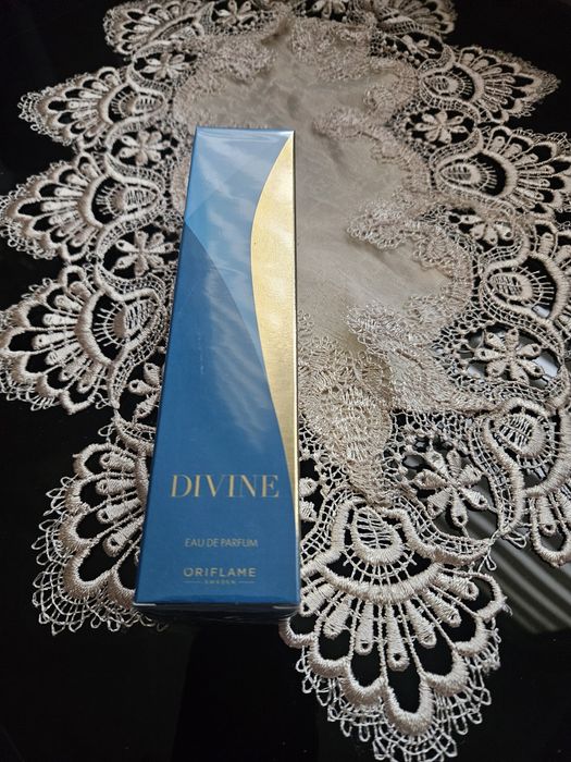 Woda perfumowana Divine Oriflame