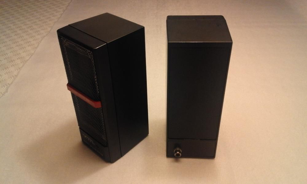 Vieco Monitor Speakers, 2-Way, RCA Connections. See Photos and Description.64739397065346120