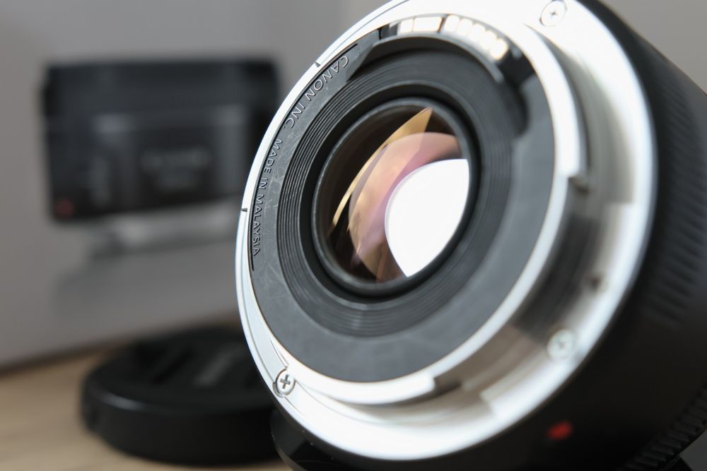 Canon EF 50mm f/1,8 IS STM гарантія