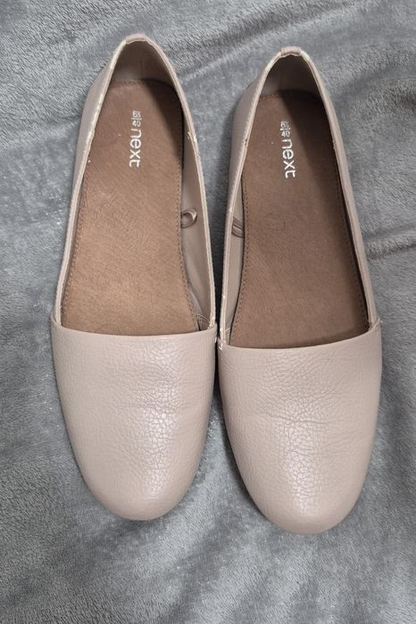 Балетки ніжно бежевого кольору