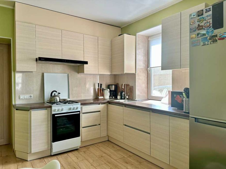 Продаж будинку з ремонтом, м-н Океан. 110 м2, та 7 соток землі.