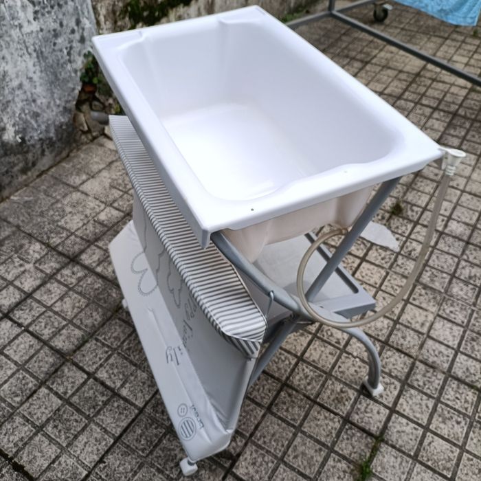 Banheira/Mudador fraldas.