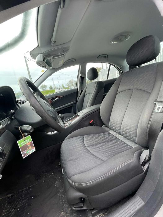 Mercedes-Benz E200 Viatura para peças