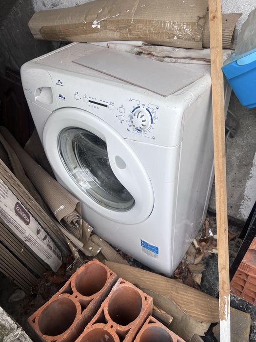 Vendo sucata  ( + de 800kg)