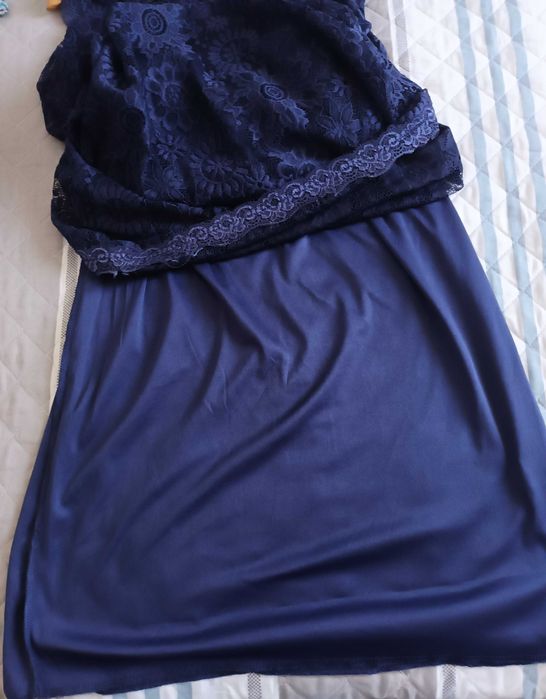 Vestido azul arrendado