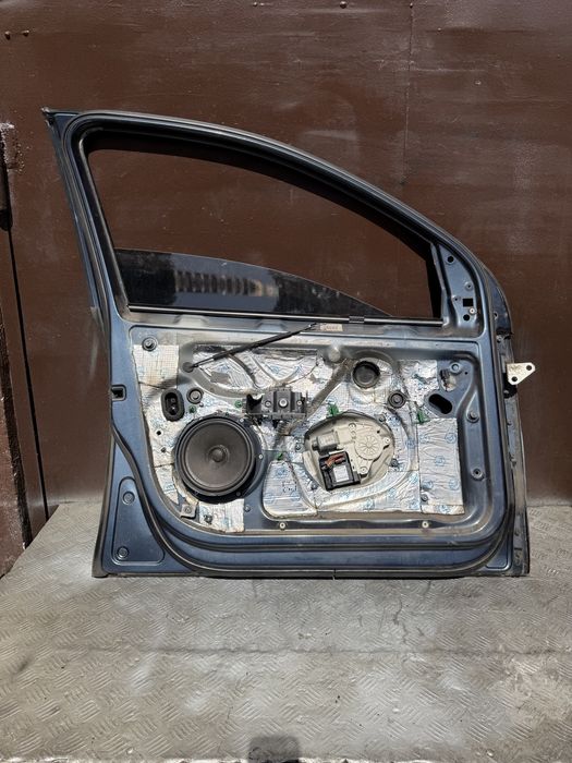 Дверь в сборе водителя Гольф 5 volkswagen golf 2008 год