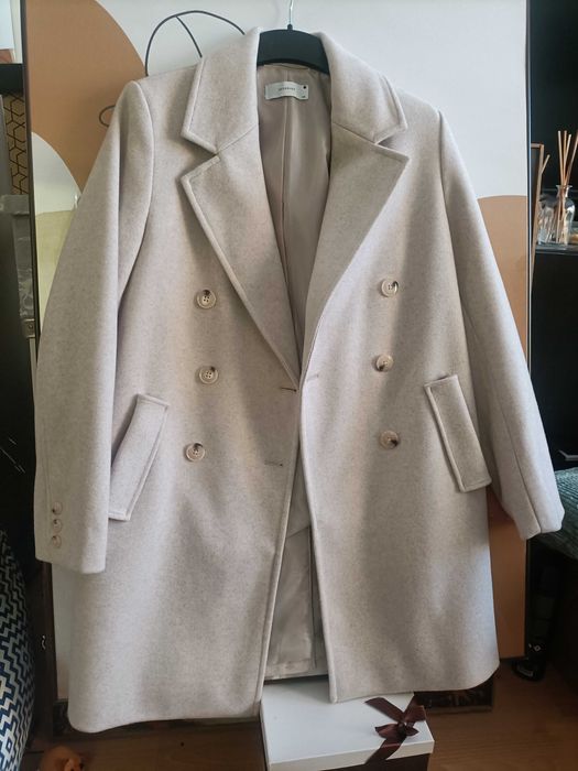 Reserved płaszcz jasny melanż XS