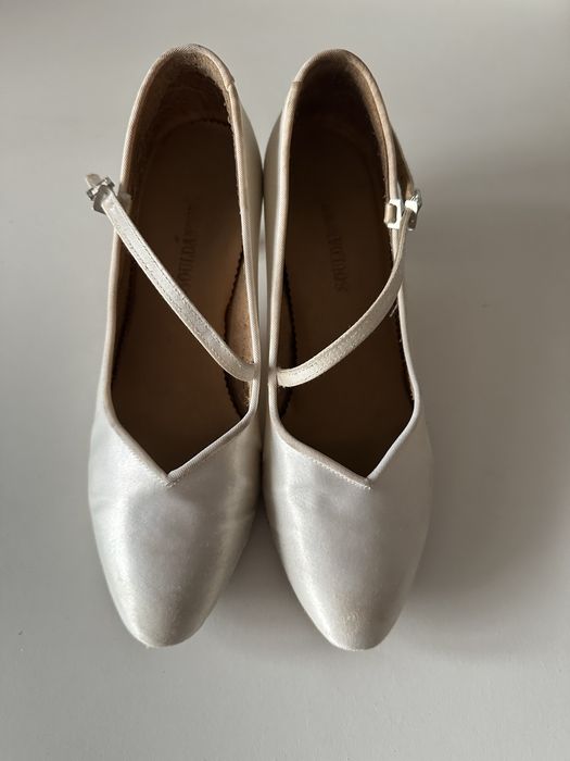 Туфлі для Стандарту