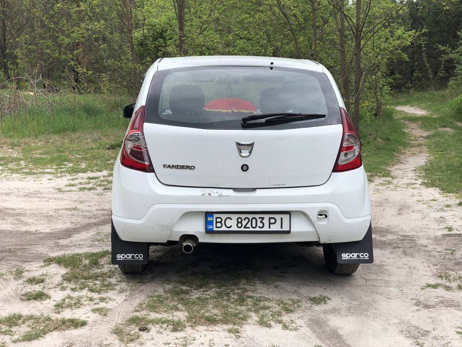 Продам Dacia Sandero 1.2 2011 рік