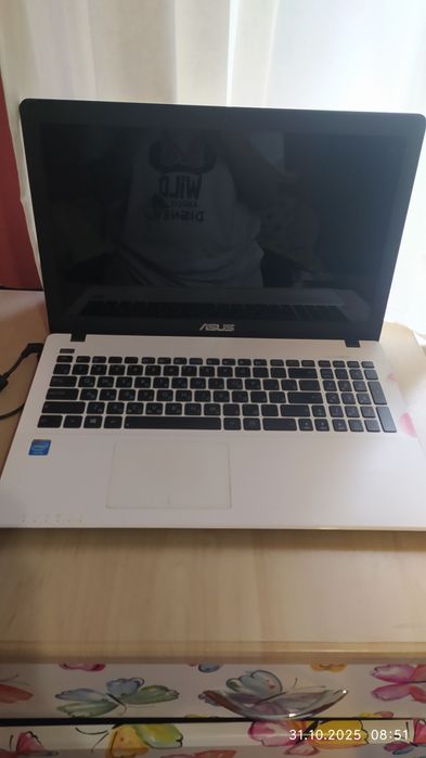 Асус 550 SSD диском. Віндовс 10