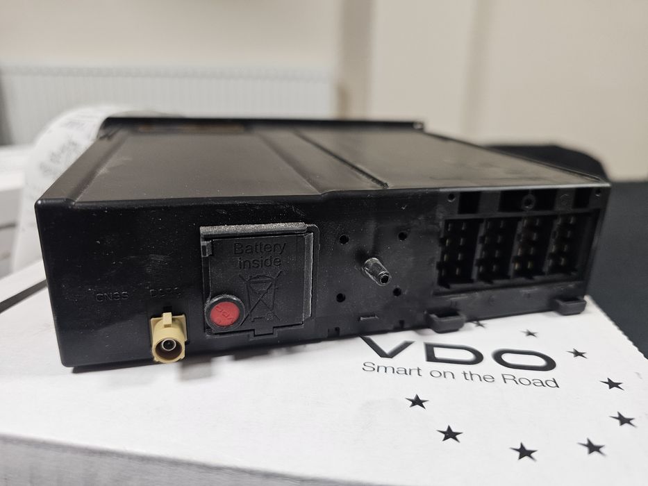 Tachografy VDO 4.1 z impulsatorem oryginalne Mercedesa 12V