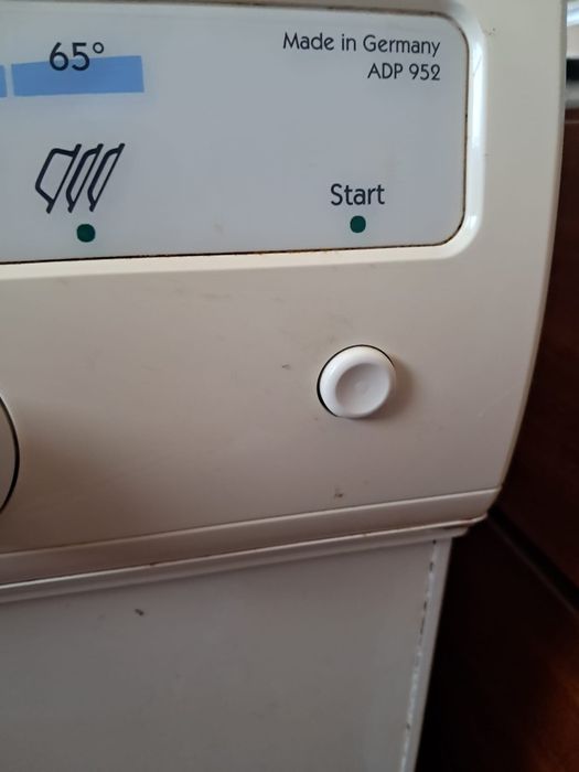 Vendo Máquina Lavar Louça Whirlpool ADP 952 [Reparação ou Peças]
