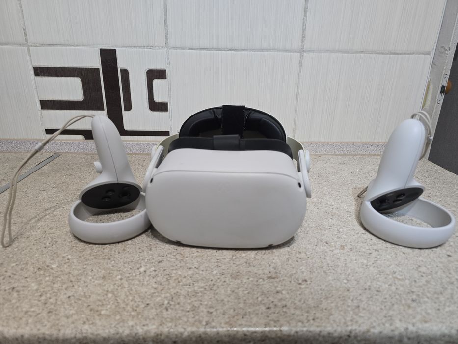Окуляри віртуальної реальності Meta Oculus Quest 2 128 Gb