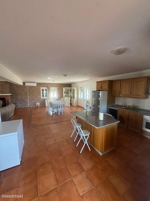 Espetacular Moradia com Piscina e Vinhedo em Campo Maior