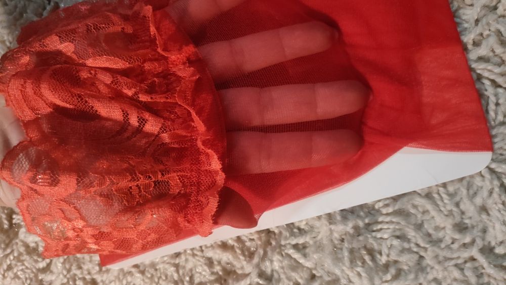 Czerwone pończochy rozmiar uniwersalny. Walentynki.