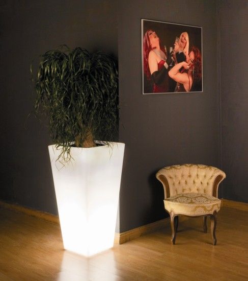 Floreira e vasos luminosos para comercio loja