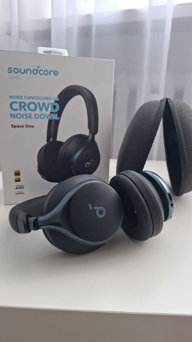 słuchawki bezprzewodowe nausne Anker Soundcore Space One + Etui