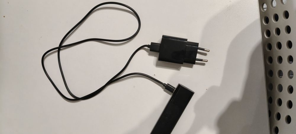 Adaptador Xiaomi para TVS não Smart com comando e fonte