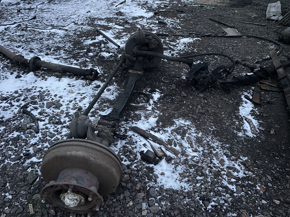 Продам  Зіл-130 по запчастях