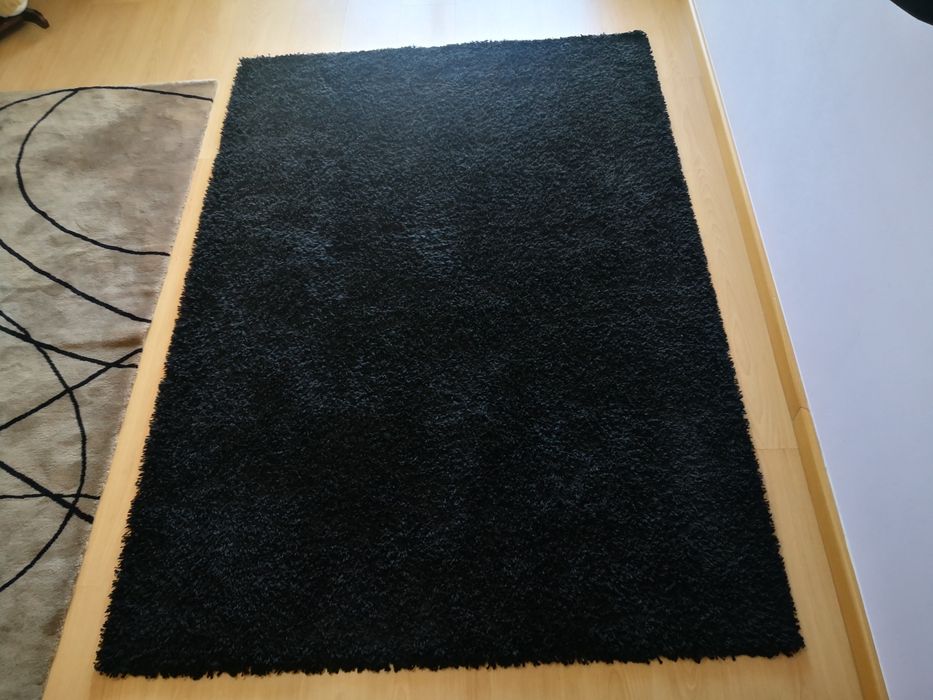 Black Carpet Rug