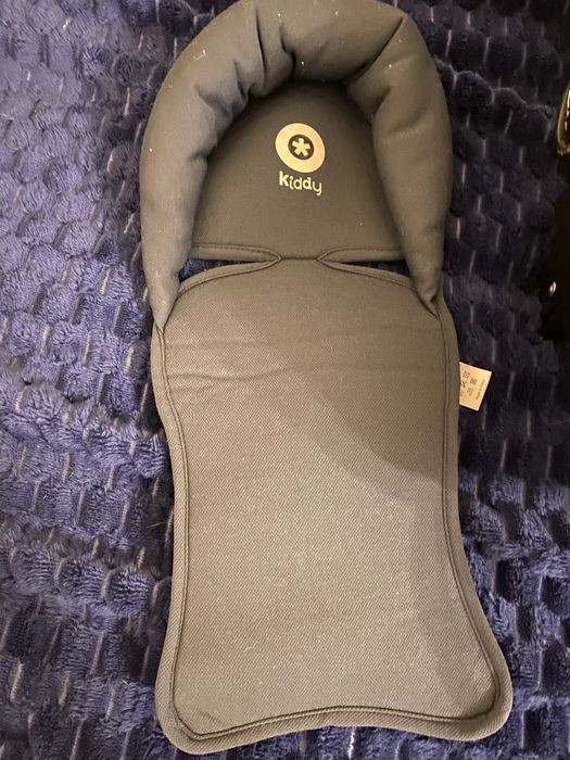 Kiddy Evoluna i-Size Plus z bazą Isofix Base