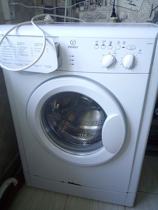 Пральна машина індезіт. Indesit WISN 821. Стиральная машина Индезит.