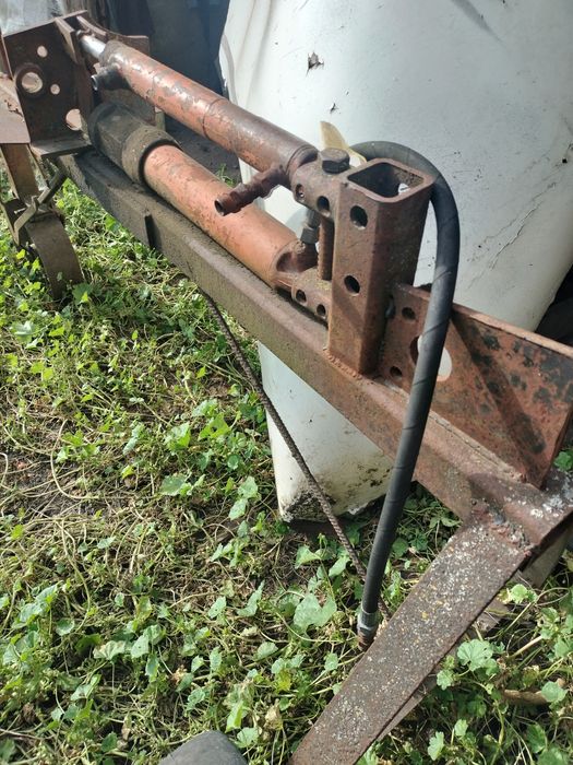 Дровокол гідравлічний