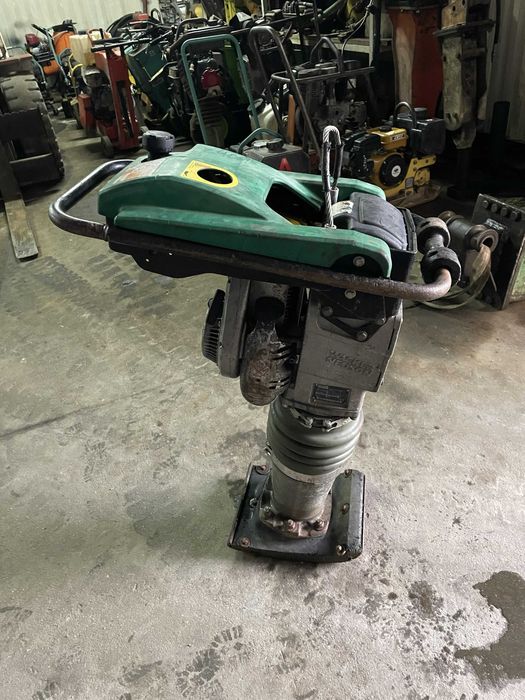 Saltitão compactador Wacker BS60-2
