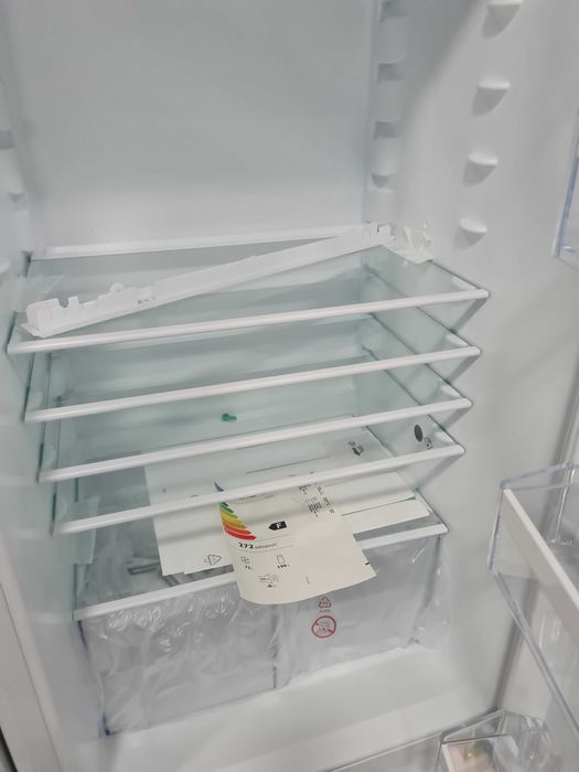 Combinado Frigorifico encastre SMEG . Por estrear. 1 ano garantia