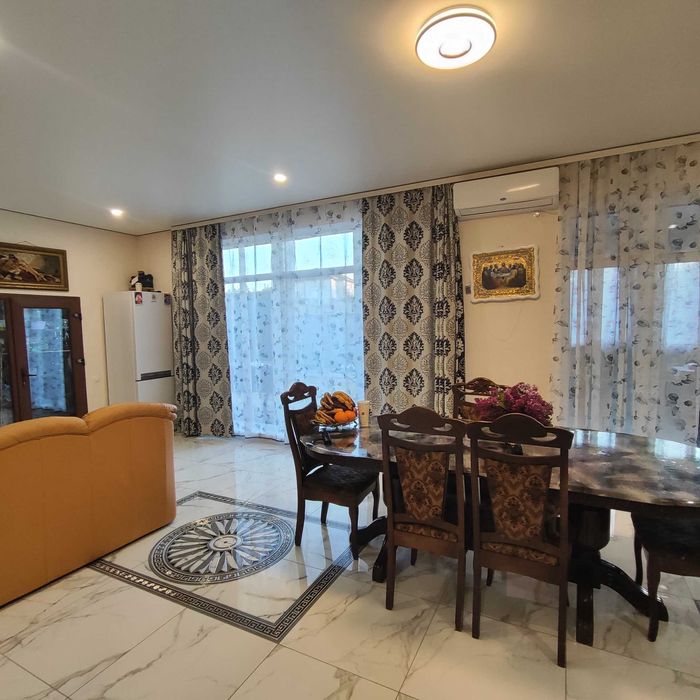 Срочно продам новый дом 160 м² в Нерубайском, гараж, участок 10 соток