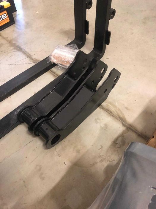 Widły na szybkozłącze JCB 3CX