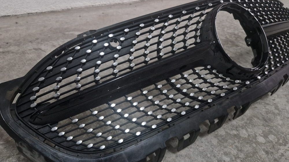 Grelha Original Mercedes Classe A W177 - Modelo Pack  Night