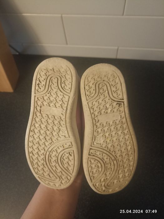 Buty dla dziewczynki