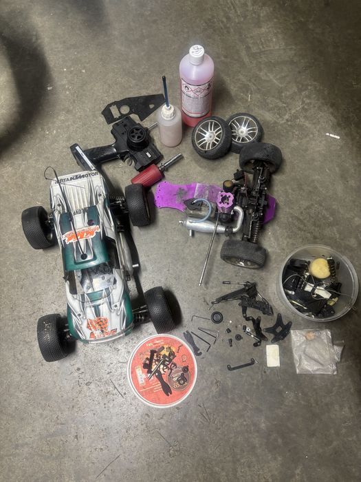 Auto RC spalinowe riot szumacher x 18 ( 2 modele)