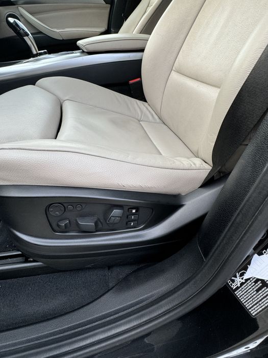 Продам BMW X5 2011 3.0d
