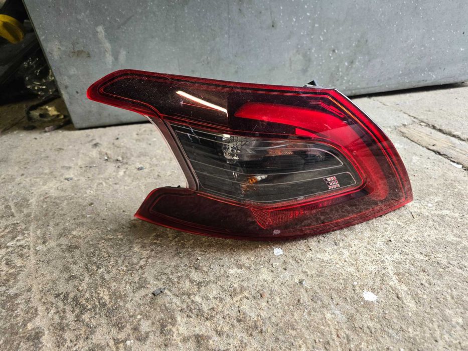 lampa tył Peugeot 308 T9 lift